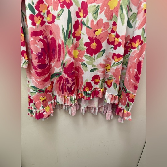 Floral Long Sleeve top - Picture 3 of 3